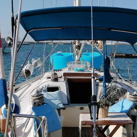 Tekne La Tua Stanza A Vela Sul Mare *