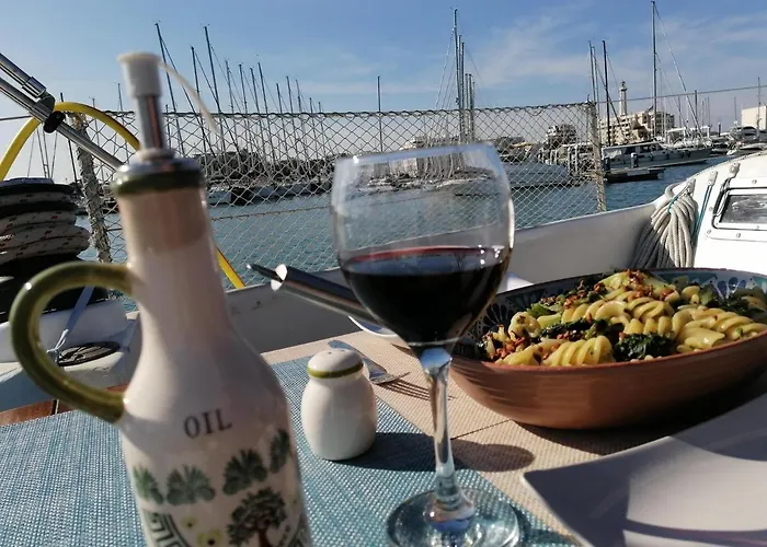 Bådhotel La Tua Stanza A Vela Sul Mare Bari